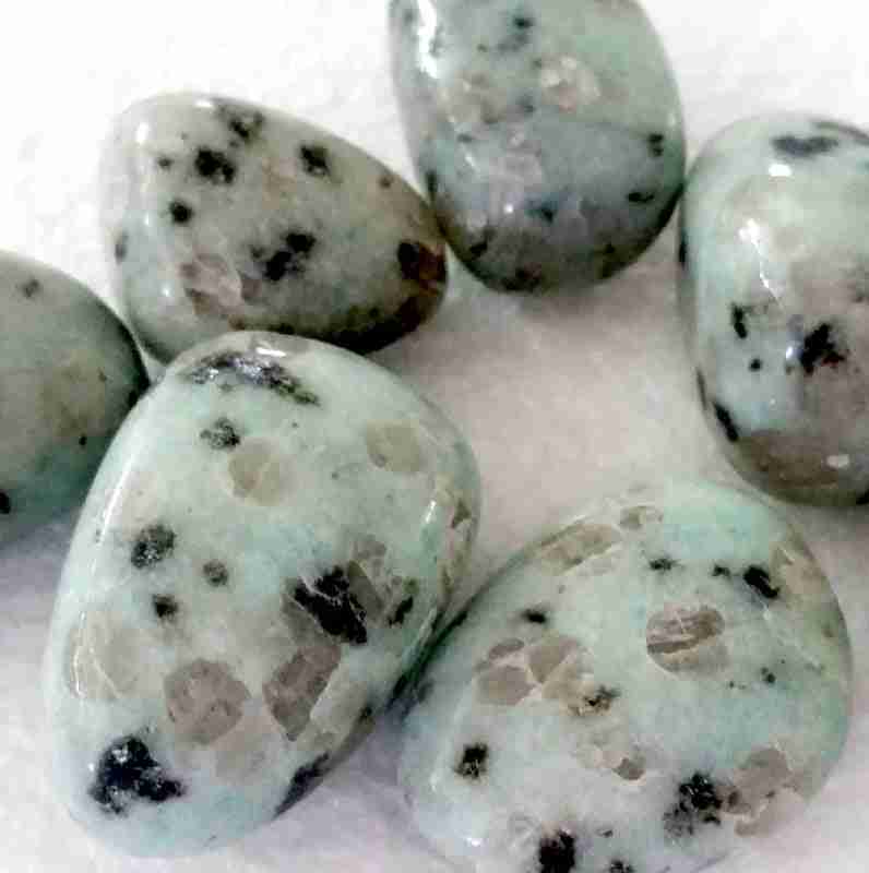 (image for) Kiwi Jasper Tumbled Stone
