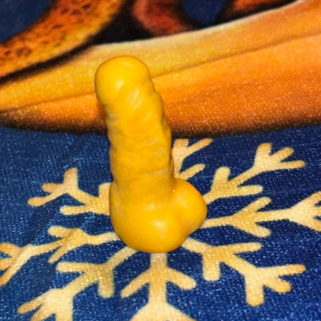 (image for) Yellow Jasper Phallus Carving